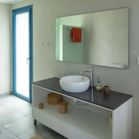 Elpida - Breathtaking View Holiday home *